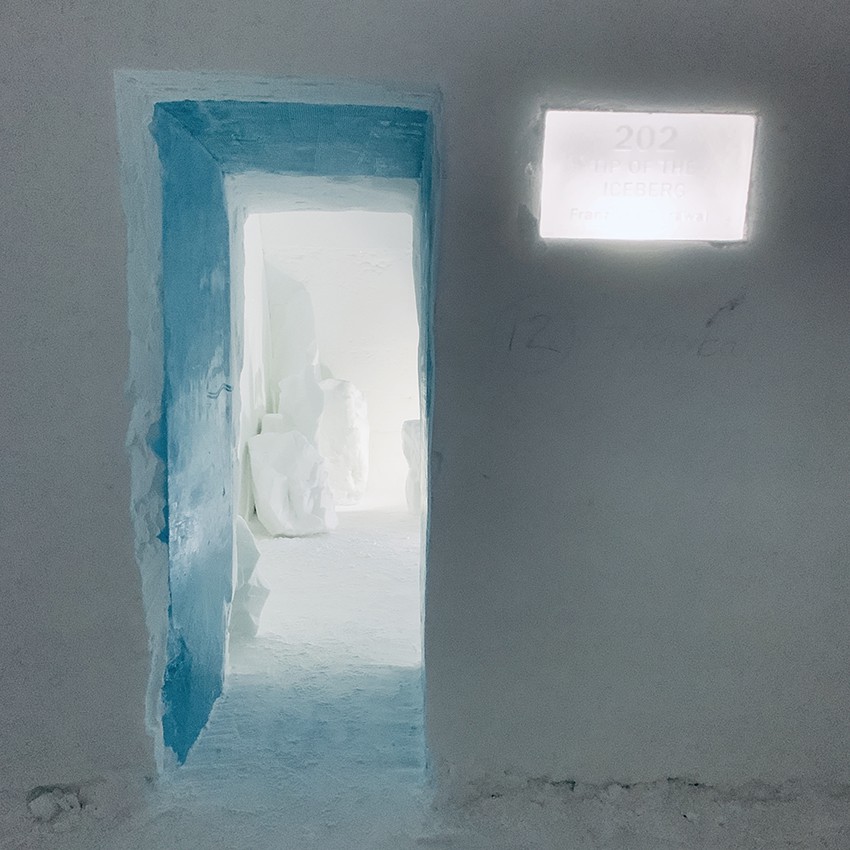 http://www.franziskaagrawal.com/files/gimgs/th-120_Icehotel_Suite_franziska_agrawal_3.jpg