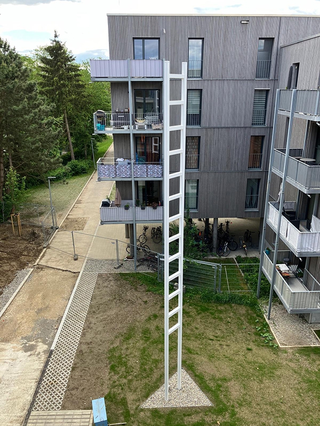 http://www.franziskaagrawal.com/files/gimgs/th-161_Escape_KunstamBau_Muensterblick_Neu-Ulm_Franziska_Agrawal_web3.jpg