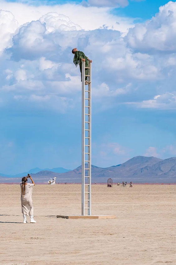 http://www.franziskaagrawal.com/files/gimgs/th-209_2025_BurningMan_Skyladder_web_4.jpg