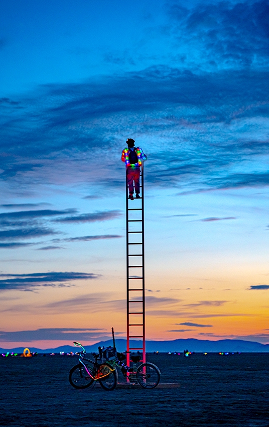 http://www.franziskaagrawal.com/files/gimgs/th-209_Skyladder_Burning-Man-2025_AA_web_4.jpg