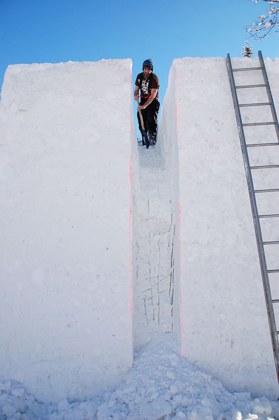 http://www.franziskaagrawal.com/files/gimgs/th-91_Franziska_Agrawal_Valloire2009_6.jpg